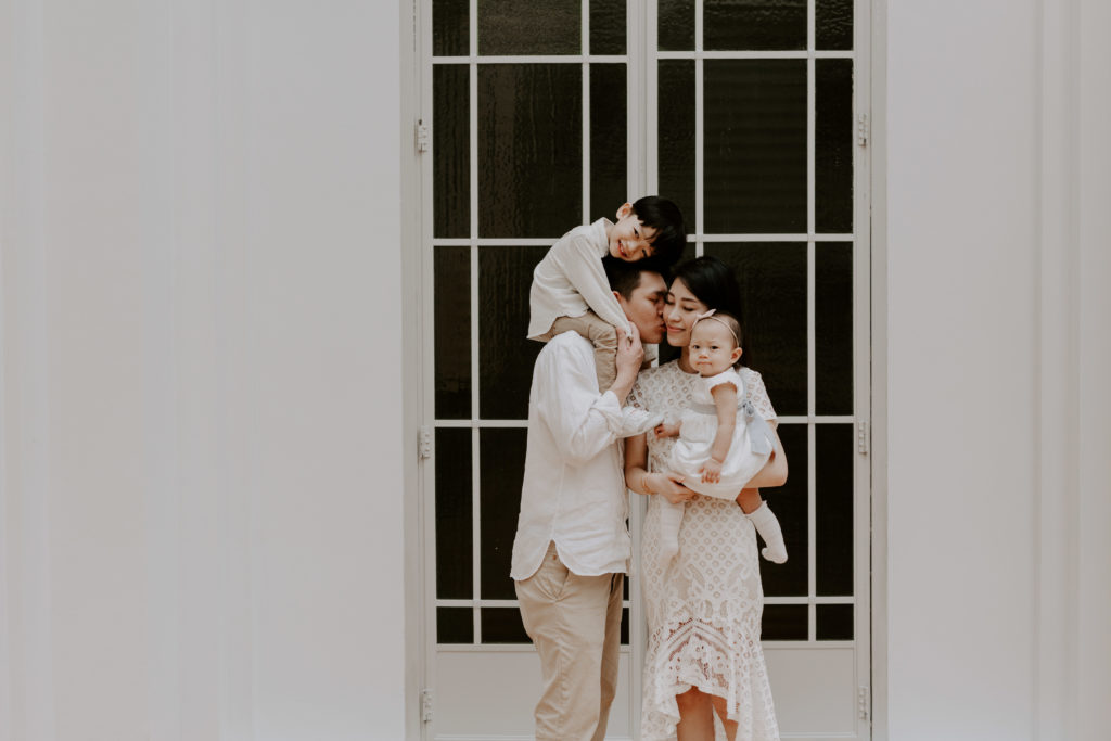 family shoot singapore, family shoot, singapore photographer, female wedding photographer, nataliewongphotography, national gallery, national gallery singapore