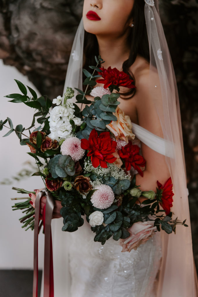 styled shoot, styled shoot singapore, dark romance, sipei goh, christine chia makeup, wulala, angveilyu, juilletofficial, liz florals, wedding photographer singapore, wedding photography singapore, singapore female photographer, nataliewongphotography