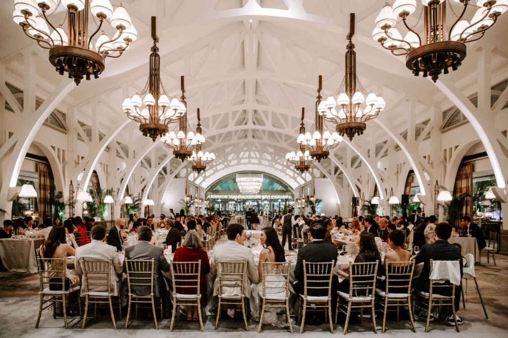 fullerton bay hotel wedding, fullerton bay hotel, wedding dinner, wedding table layout, singapore weddings, singapore wedding photographer, female wedding photographer, nataliewongphotography, gatheredandstyled flowers, wedding layout