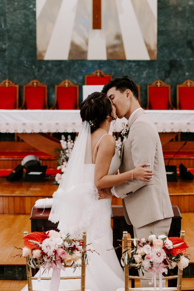 church wedding singapore, church wedding, singapore wedding photographer, wedding photographer singapore, wedding photography singapore, assemblesg, thegownwarehouse, skinnyblooms, female wedding photographer, nataliewongphotography